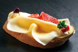 Salami und Käse