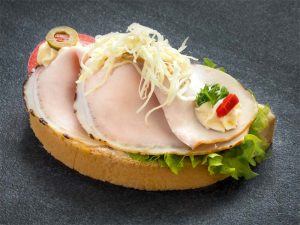 Zarter Braten vom Schweinskarree